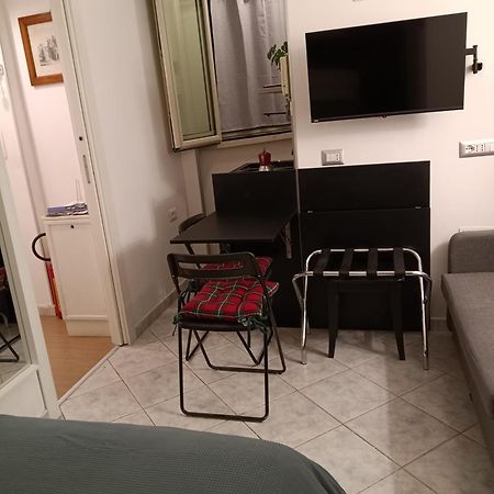 La Residenza Napoli Chiaia Short Let Apartment Superior Via Chiaia 82 Exteriér fotografie