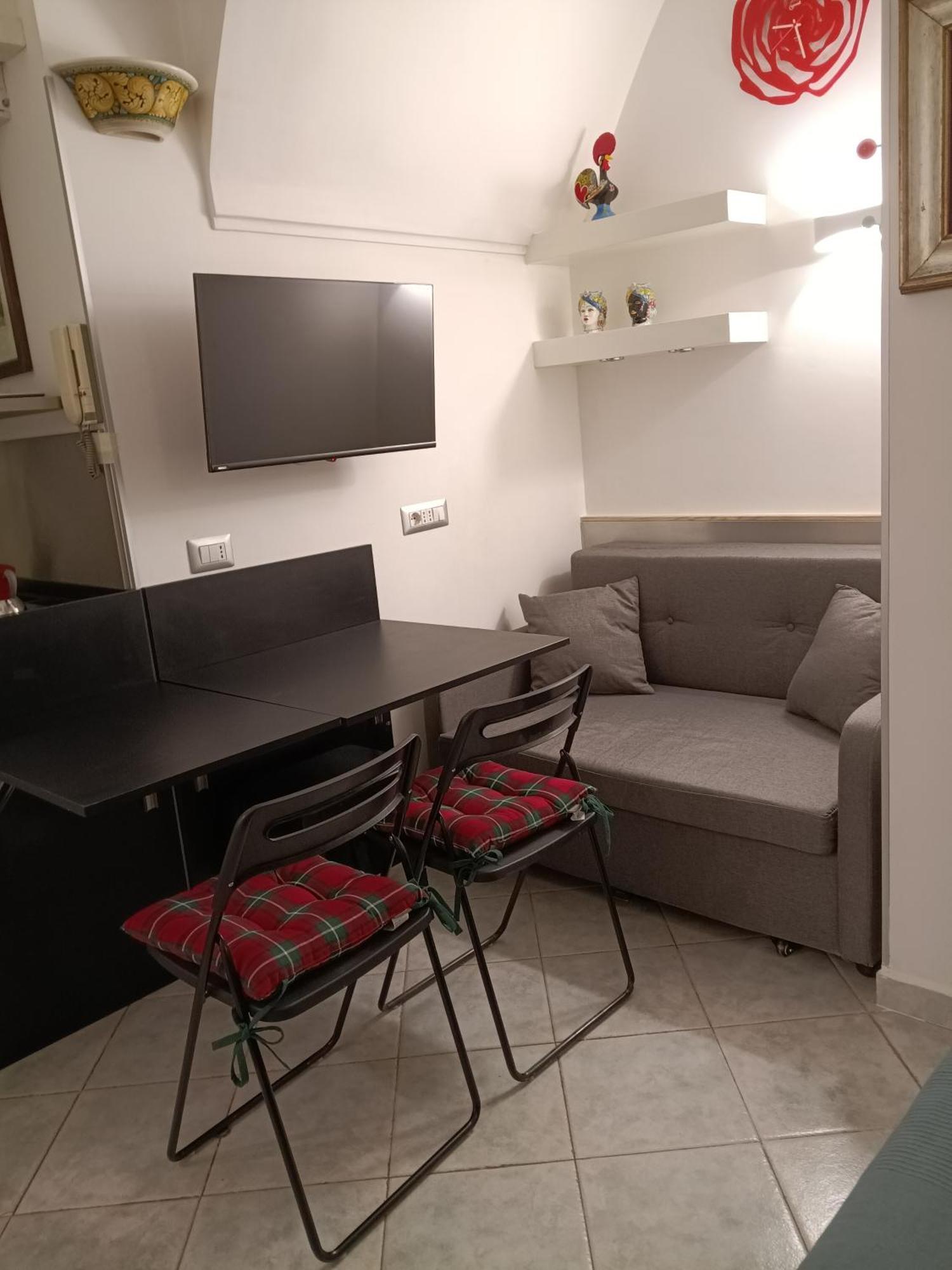 La Residenza Napoli Chiaia Short Let Apartment Superior Via Chiaia 82 Exteriér fotografie