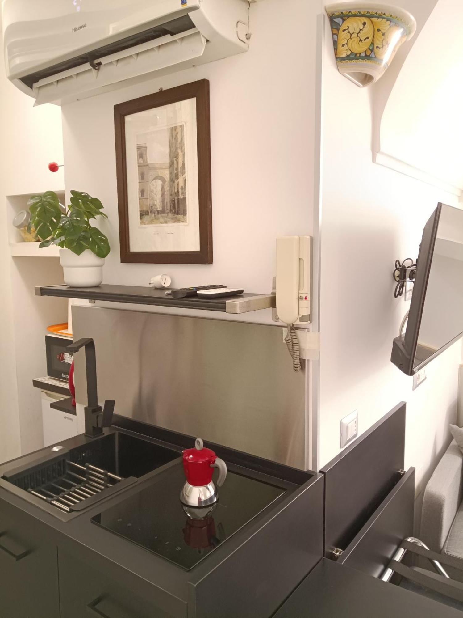 La Residenza Napoli Chiaia Short Let Apartment Superior Via Chiaia 82 Exteriér fotografie