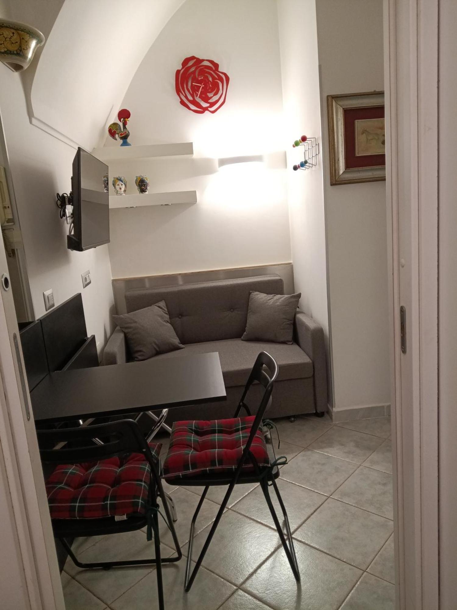 La Residenza Napoli Chiaia Short Let Apartment Superior Via Chiaia 82 Exteriér fotografie